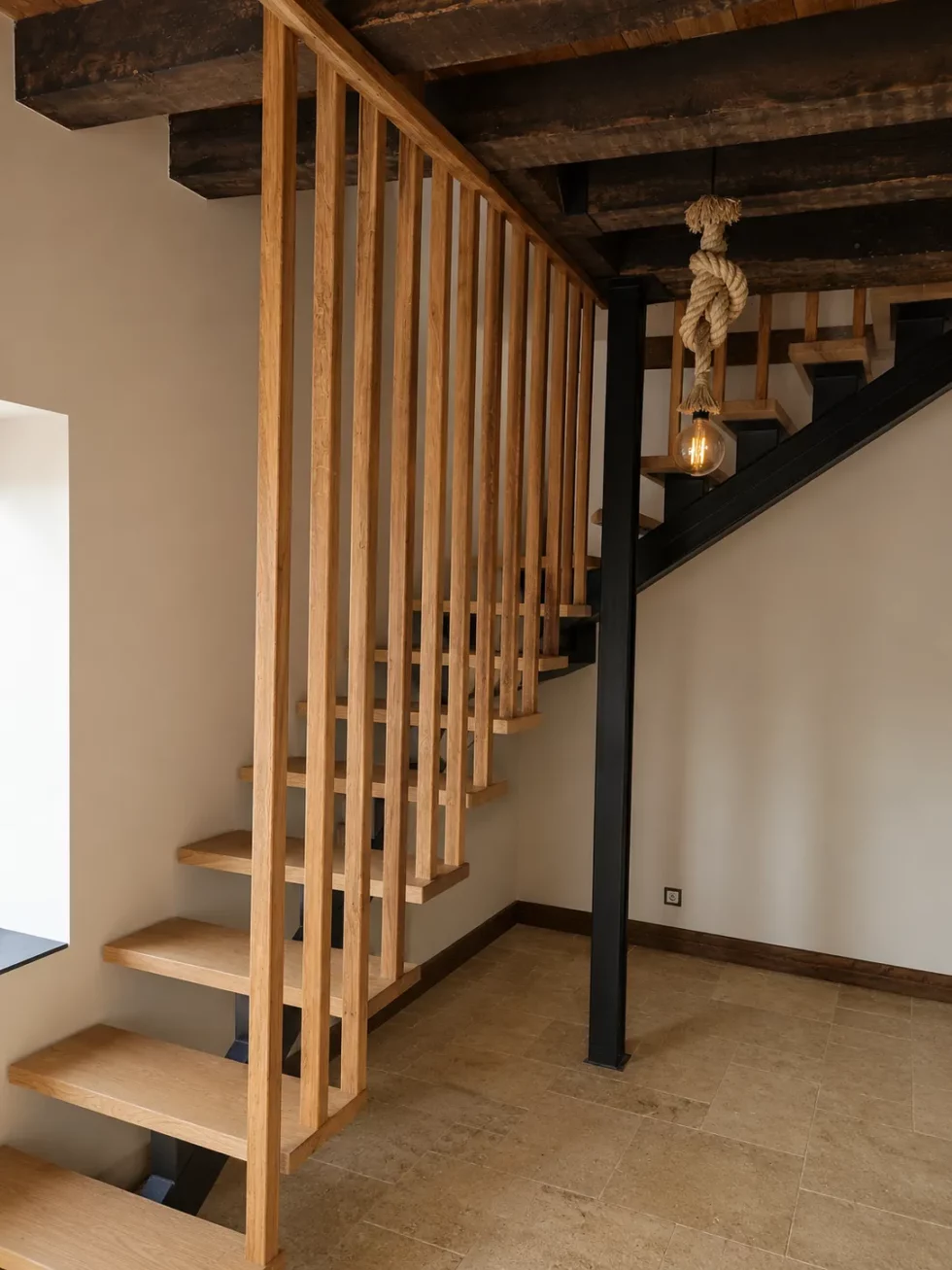 Fabrication et pose d’escaliers à Cluny